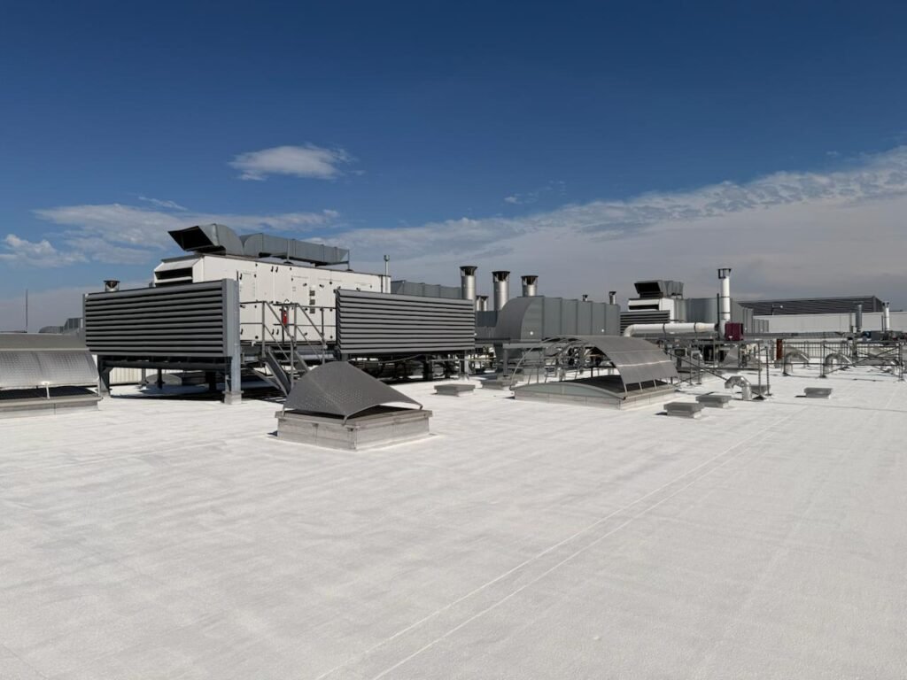 schéma technique indice SRI toiture réflectance émissivité Hélios Cool Roof